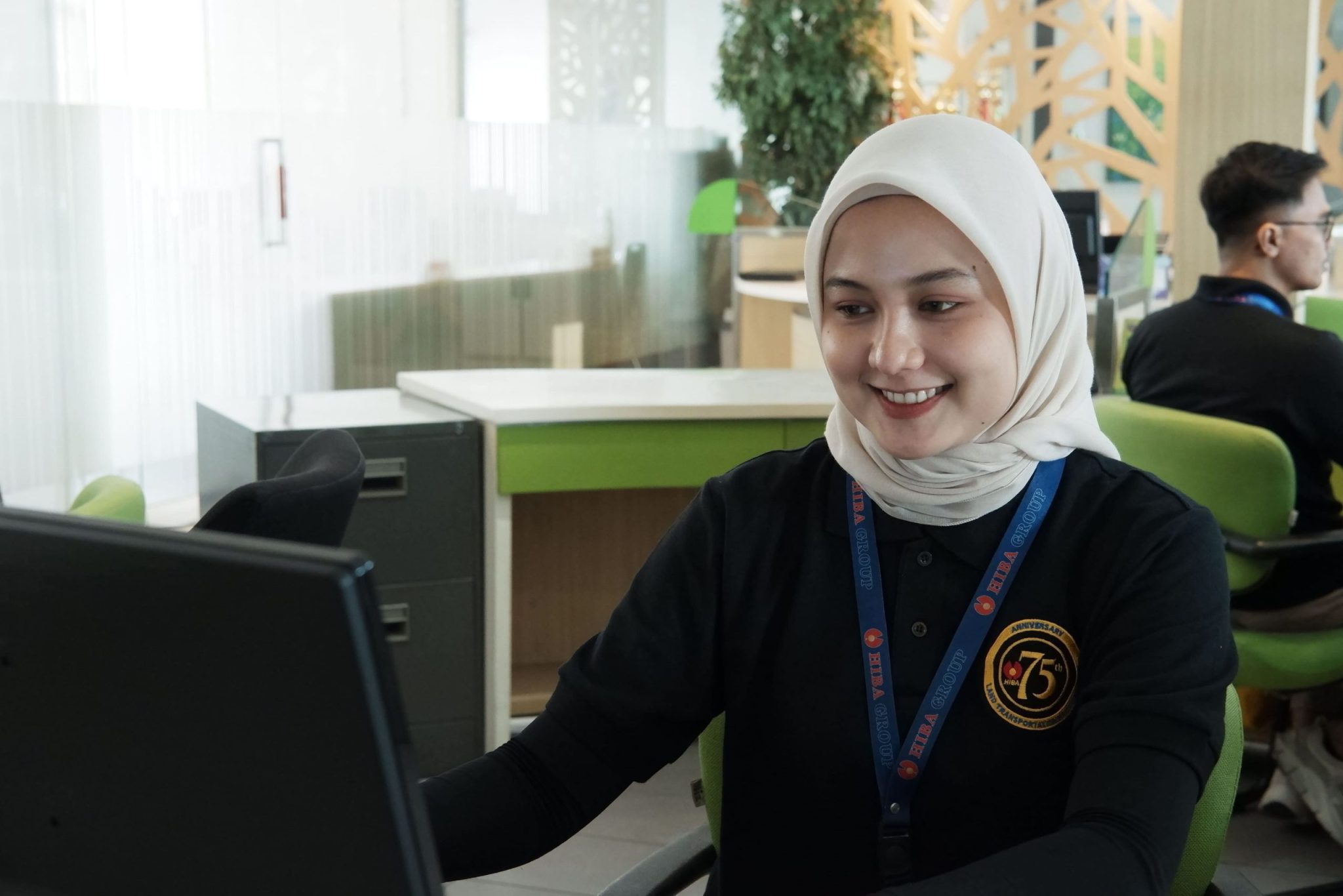 customer service sewa bus pariwisata sewa bus antar jemput sewa bus karyawan rental bus charter bus carter bus